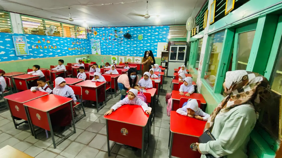 KEMANDIRIAN: Sekolah dasar merupakan tempat anak belajar, bukan tempat menyeleksi siapa yang sudah menguasai kemampuan akademik sejak dini. RAMA/KP