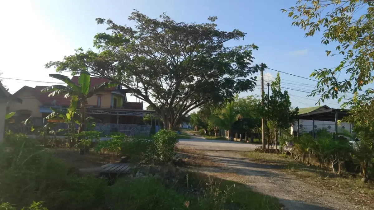 MEMANAS: Persoalan lahan di Perum Korpri Griya Mutiara Asri di Kelurahan Sei Parit, Kecamatan Penajam, PPU ini memanas. Warga akhirnya melaporkan Pemkab PPU ke Ombudsman Kaltim.(ari arief/kp) 
