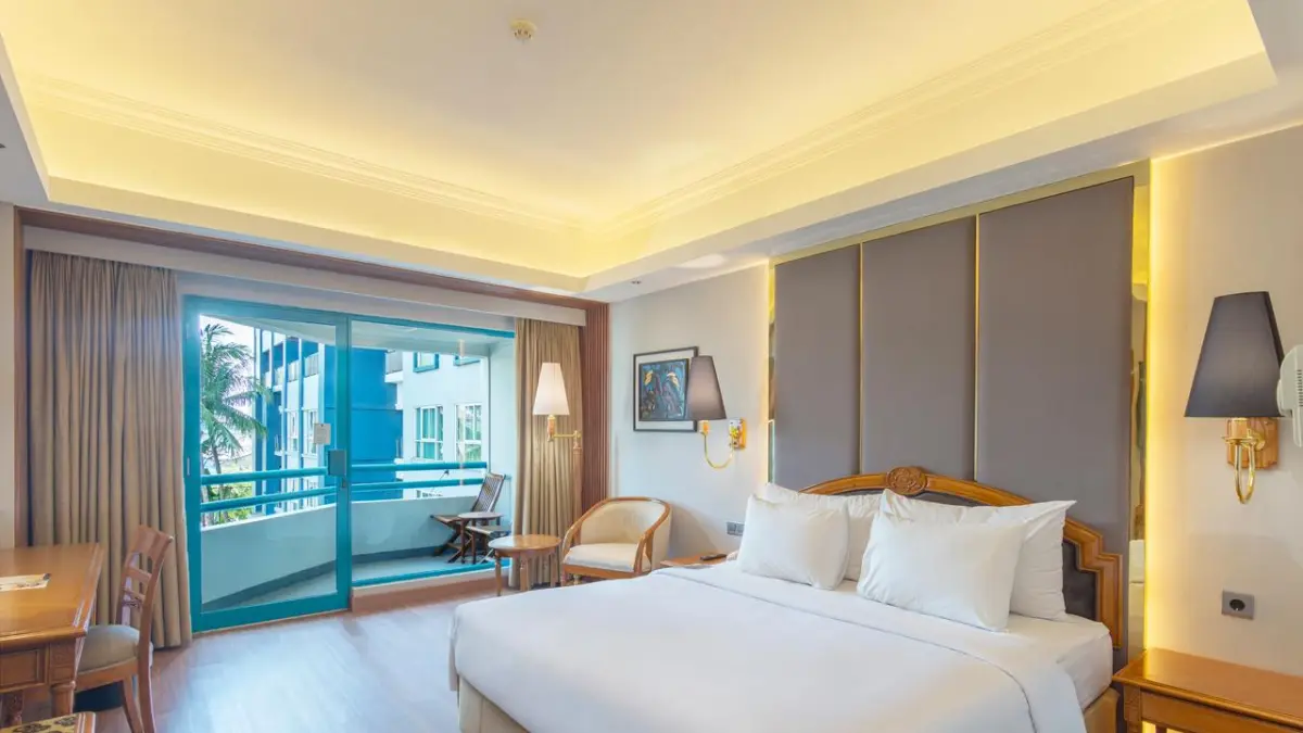 PROMO KHUSUS: Dengan harga mulai dari IDR 777.000 nett per kamar per malam, tamu sudah dapat menikmati pengalaman menginap satu malam di Business Room Blue Sky Hotel Balikpapan.