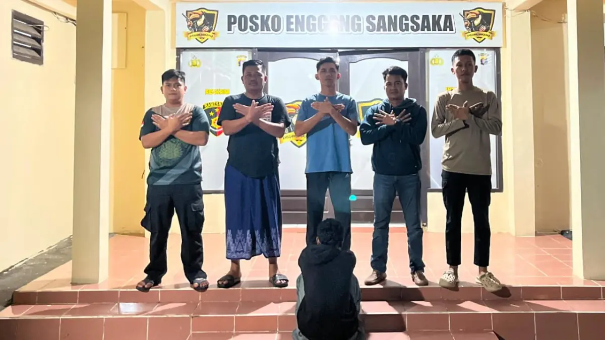 Seorang pria berinisial RAW diamankan Polsek Sangkulirang karena diduga mencuri sepeda motor Honda CRF. (IST)

&nbsp;
