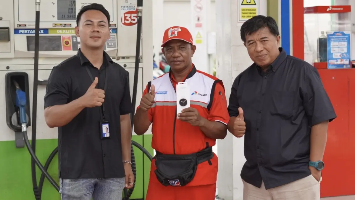 APRESIASI: Penyerahan hadiah dilaksanakan pada 2–3 Juli 2026 dan diserahkan secara langsung oleh Relationship Manager Funding & Transaction (RMFT) BRI BO Balikpapan Sudirman, Kresna Adi Yuwono kepada merchant pemenang.