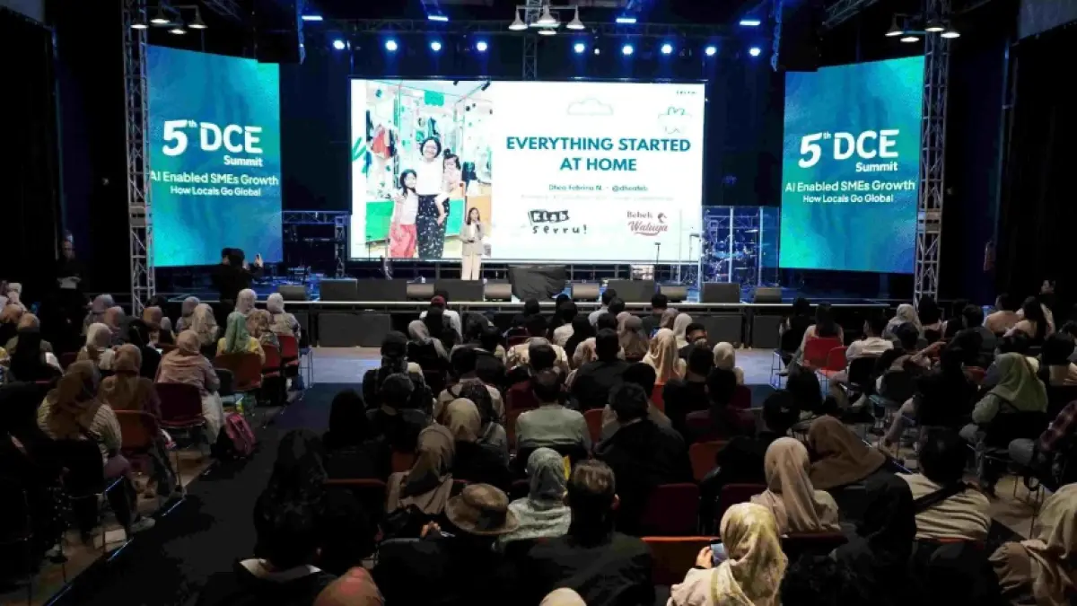 &nbsp;

DUKUNG UKM: Melalui DCE Academy & Summit 2026, Telkomsel ingin memastikan teknologi, termasuk AI, dapat dipahami dan dimanfaatkan secara relevan oleh pelaku UKM.