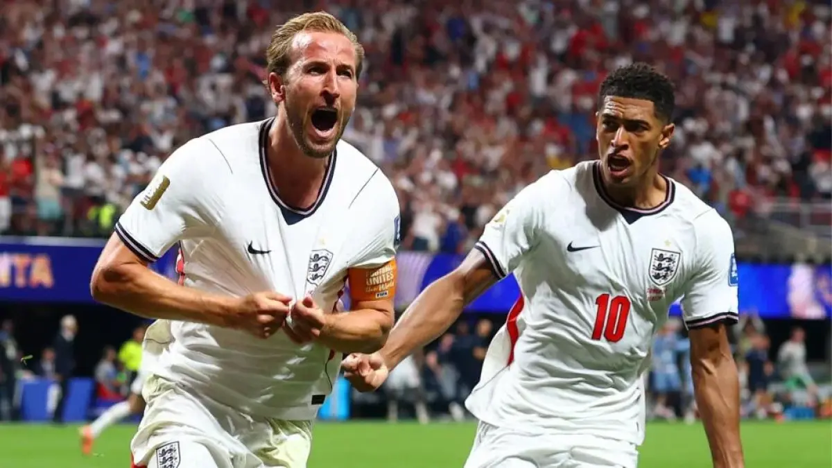 Harry Kane berselebrasi usai mencetak gol ke gawang Meksiko dari titik penalti. (Foto: CBS Sports)