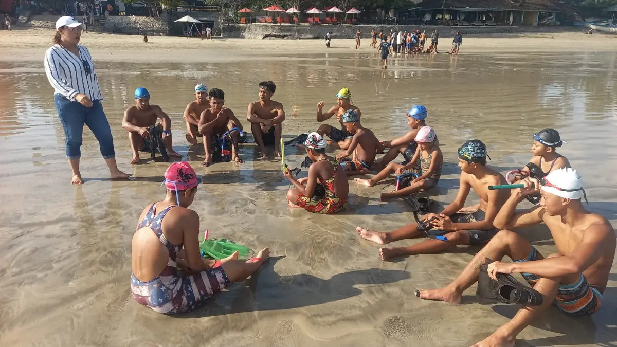 Sebanyak 23 atlet POSSI Kaltim dilepas untuk mengikuti Kejuaraan Nasional Bupati Badung Finswimming Open 2026 di Kabupaten Badung, Bali. (IST)