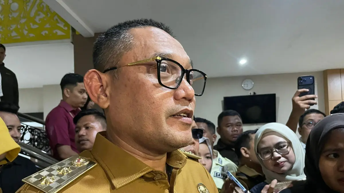 Wagub Kaltim Seno Aji.