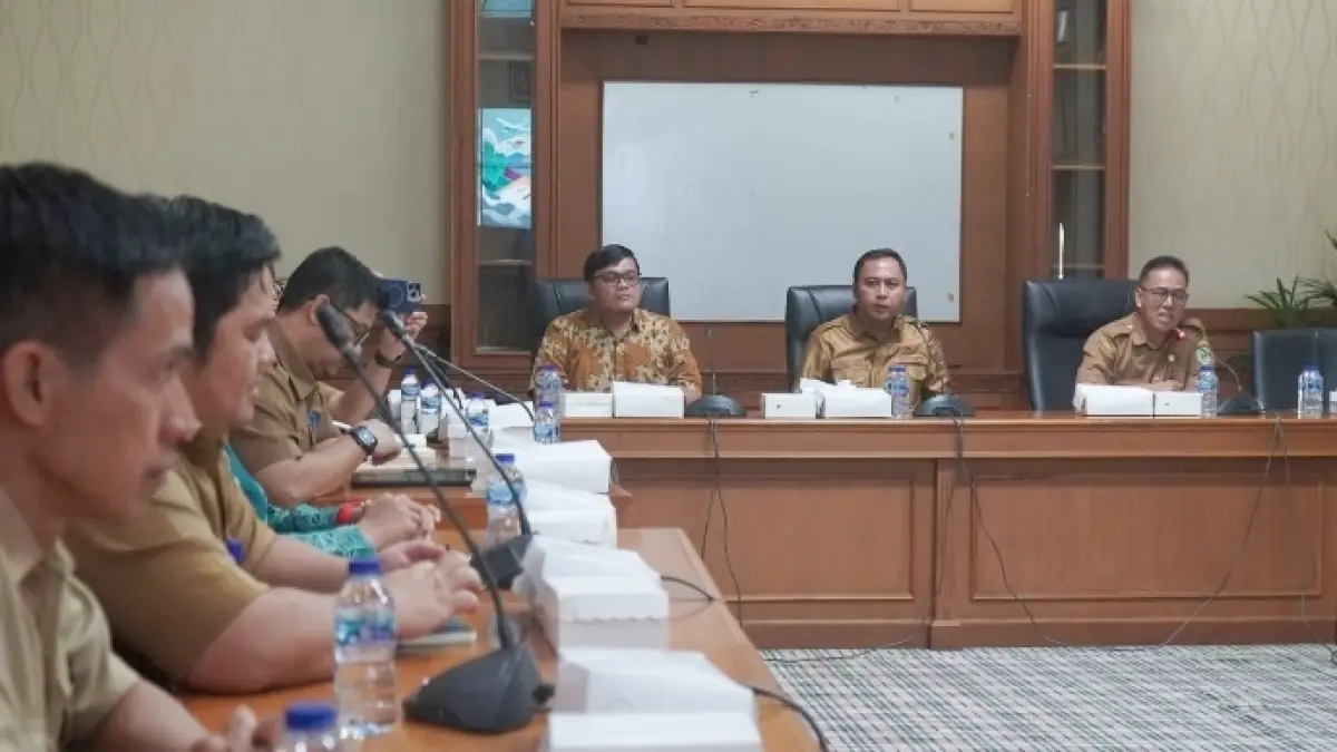 PROGRAM: Suasana audiensi dan presentasi doctorSHARE.