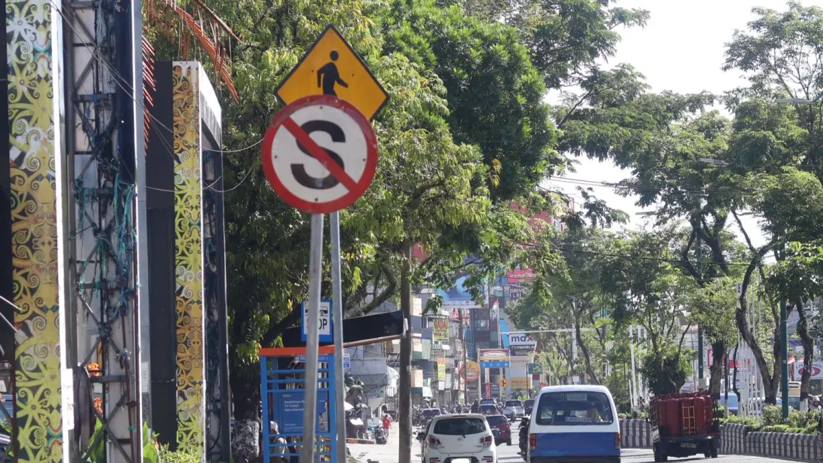 Fraksi Gerindra DPRD Balikpapan mendorong Pemerintah Kota Balikpapan untuk memperkuat pengawasan dan pengelolaan retribusi parkir guna mendongkrak PAD dan mendukung UMKM. (ANGGI PRADITHA/KP)

&nbsp;

&nbsp;