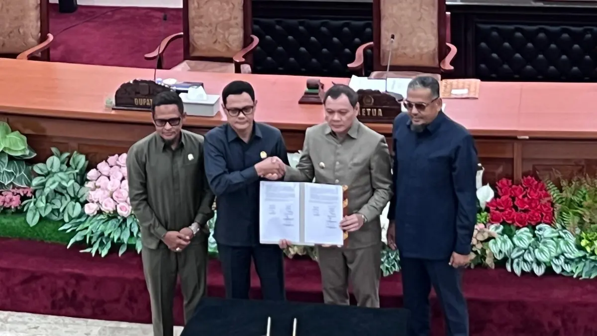 RAPERDA: DPRD Paser menyetujui raperda pertanggungjawaban APBD Paser 2025 dari bupati, Kamis (9/7/2026). (NAJIB/KP)