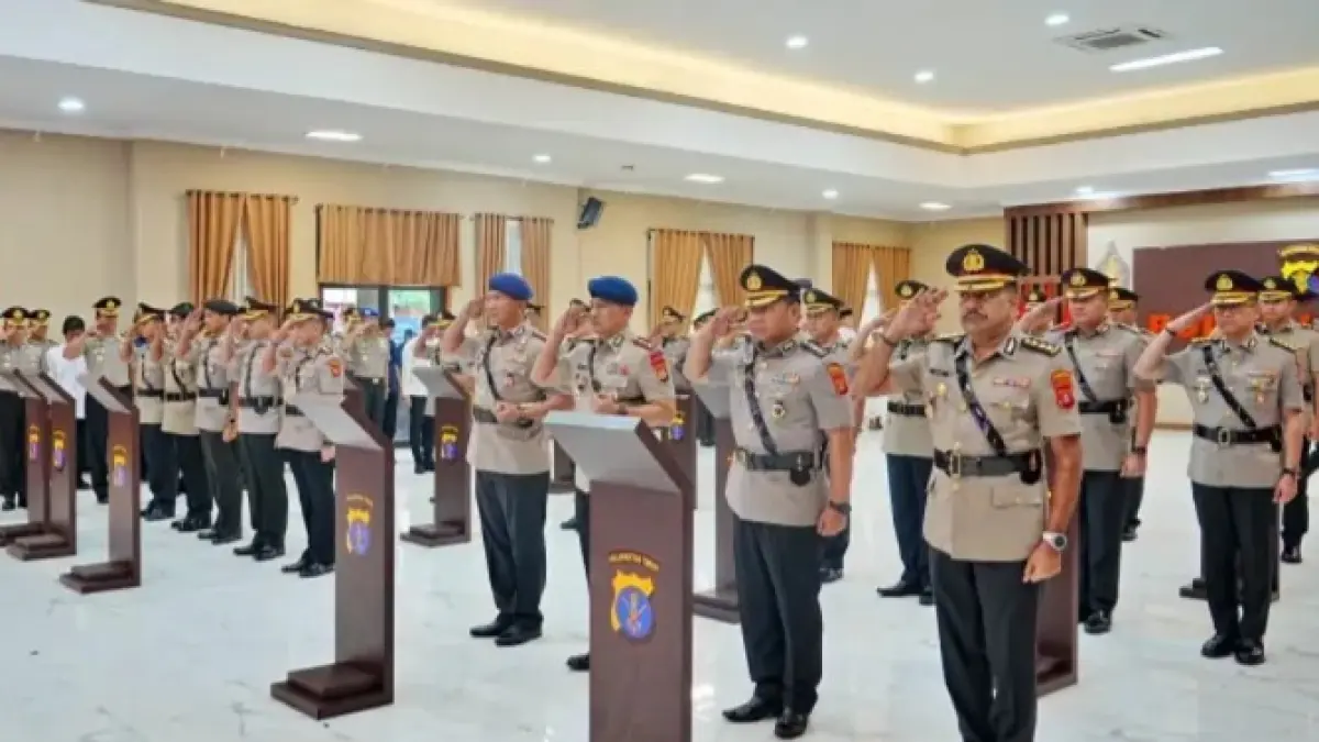 SERTIJAB: Kapolda Kaltim Irjen Pol Endar Priantoro memimpin upacara serah terima jabatan (sertijab) sejumlah pejabat utama dan kapolres.