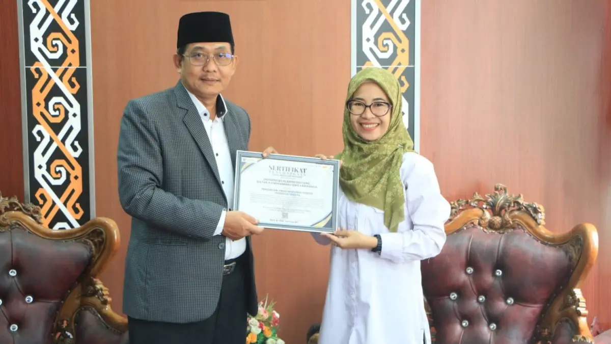 UIN Sultan Aji Muhammad Idris Samarinda raih penghargaan Perguruan Tinggi Responsif Gender Peringkat Madya pada PTRG Award III di Cirebon. (IST)