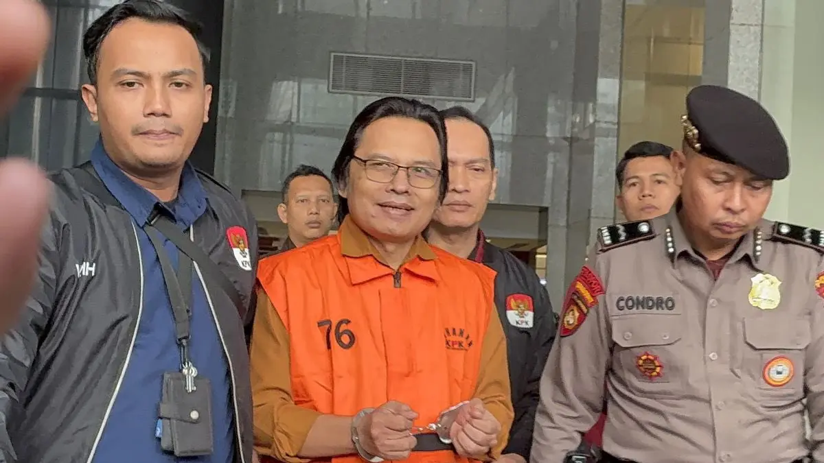 Mantan Sekretaris Jenderal Majelis Permusyawaratan Rakyat (MPR) Ma’ruf Cahyono (rompi oranye). (@D_hermaone84/X)
