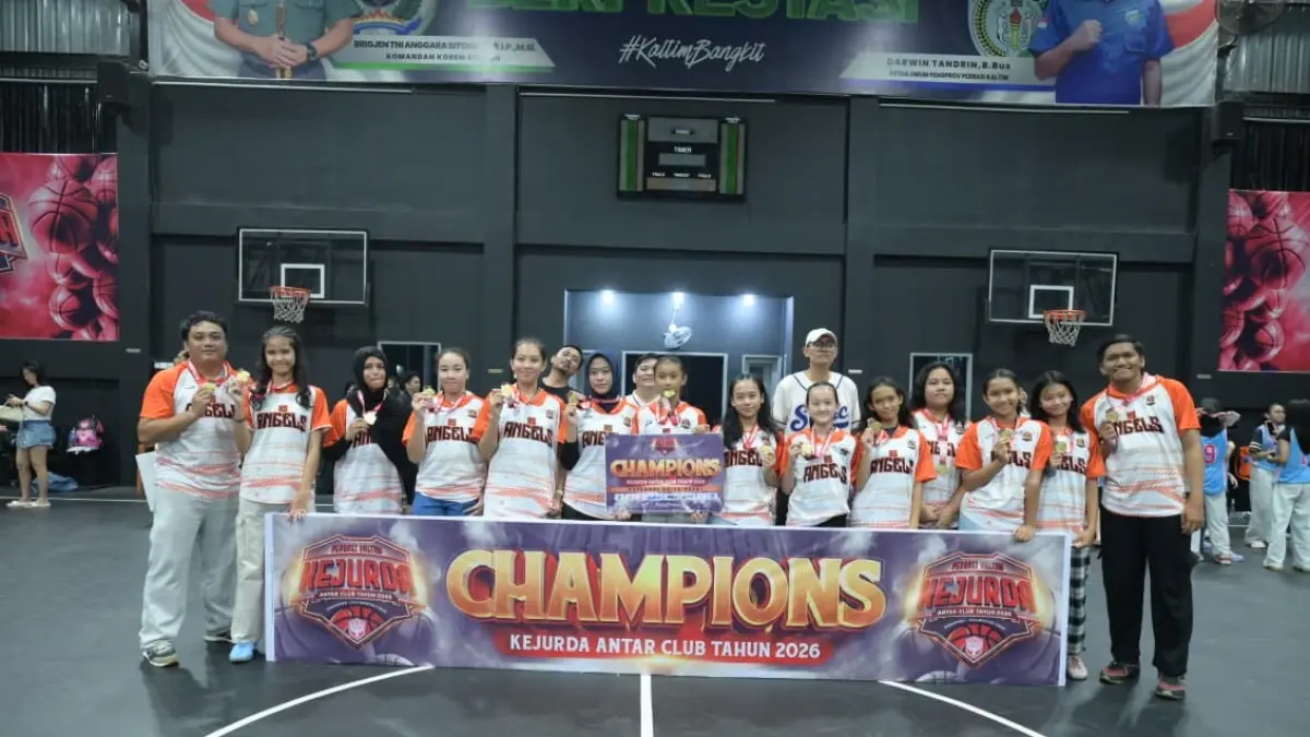 KAMPIUN: KS Angels menjadi yang terbaik di kategori U-14 putri kejurda bola basket 2026. (DONI ADITYA/KP)