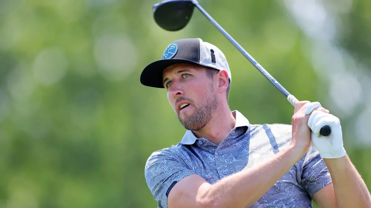 Kapten Timnas Inggris, Harry Kane, mengaku pernah menerima undangan langsung dari Presiden Amerika Serikat Donald Trump untuk bermain golf bersama di Palm Beach, Florida. (NY TIMES)