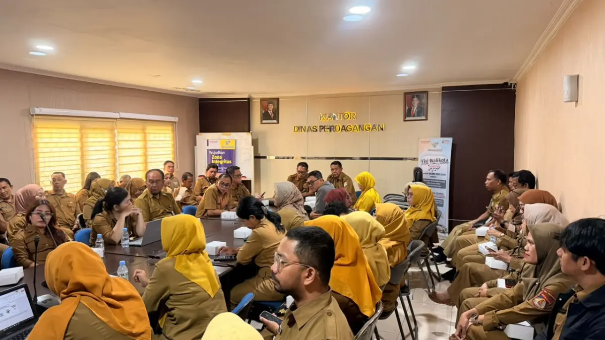 PRO-INTEGRITAS: Disdag Kota Balikpapan menggelar Sosialisasi Antikorupsi bagi seluruh pegawai di aula Disdag, Selasa (14/7).&nbsp;