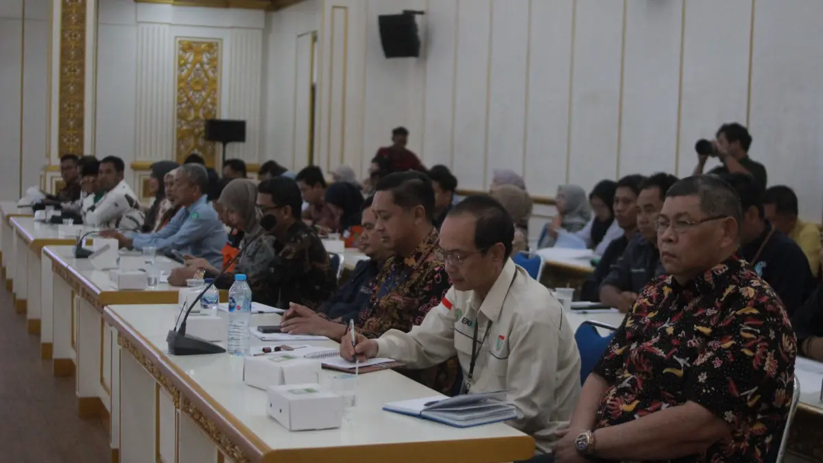 RAKOR: Pemkab PPU mengundang 39 perusahaan yang tergabung dalam forum TJSL dalam rakor yang dihelat di Kantor Bupati PPU, Selasa (14/7/2026). (AHMAD MAKI/KP)

&nbsp;