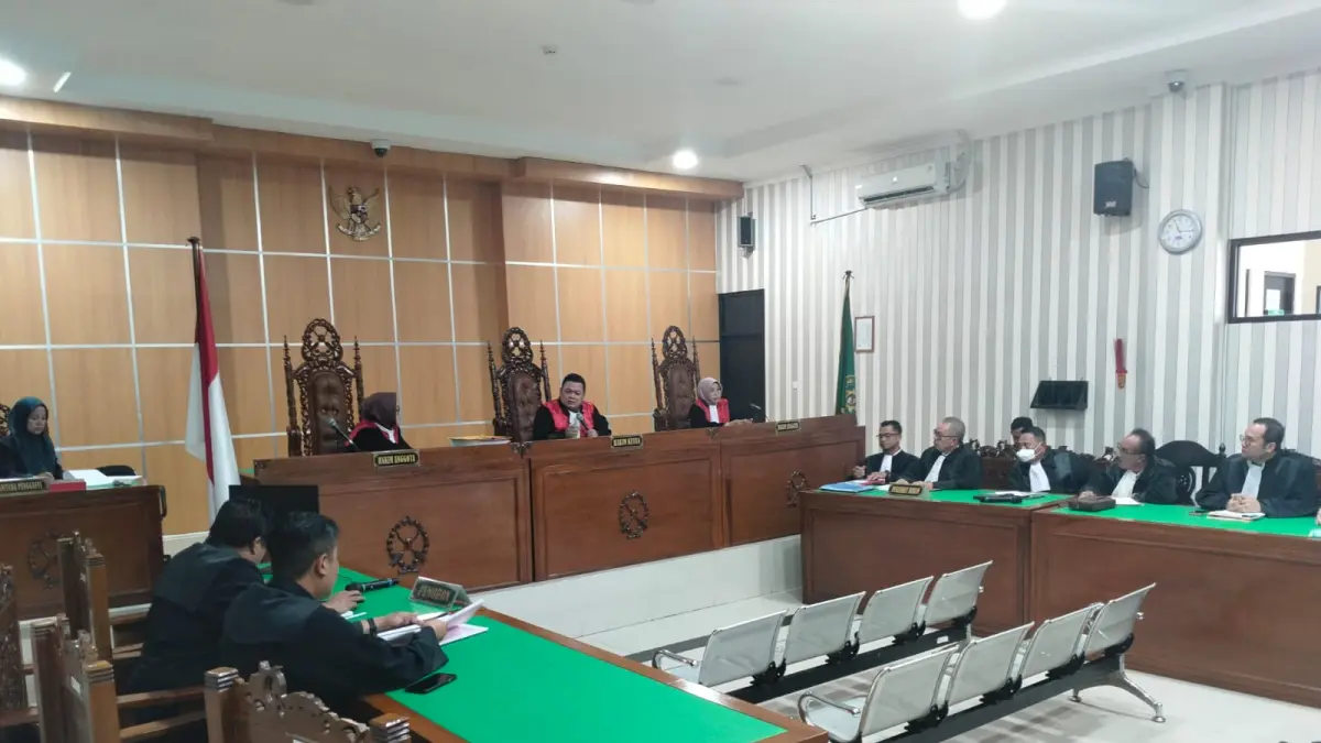 Sidang perdana korupsi JMB Grup batal digelar di Pengadilan Tipikor Samarinda lantaran adanya praperadilan, Selasa (14/7/2026). (Bayu/KP)