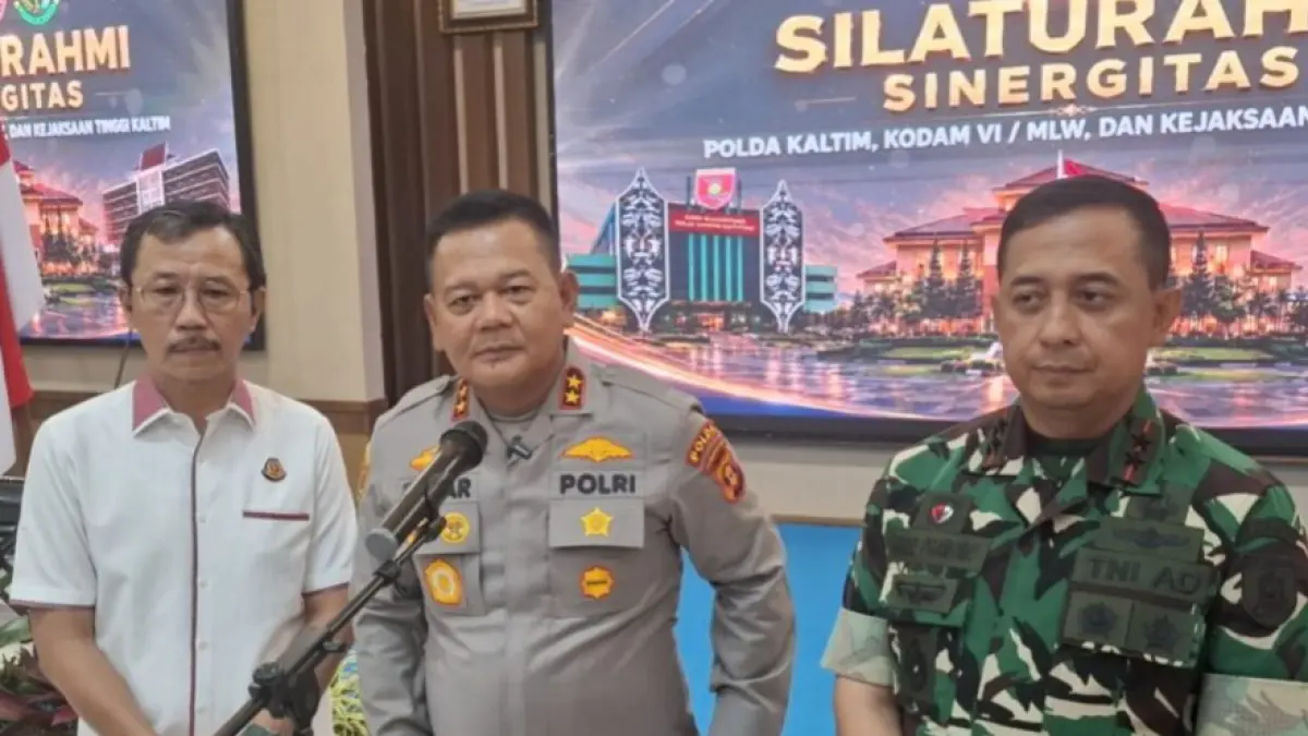 KOMPAK: Kapolda Kaltim Irjen Pol Endar Priantoro bersama Pangdam VI Mulawarman Mayor Jenderal TNI Krido Pramono dan Kepala Kejaksaan Tinggi, Supardi.