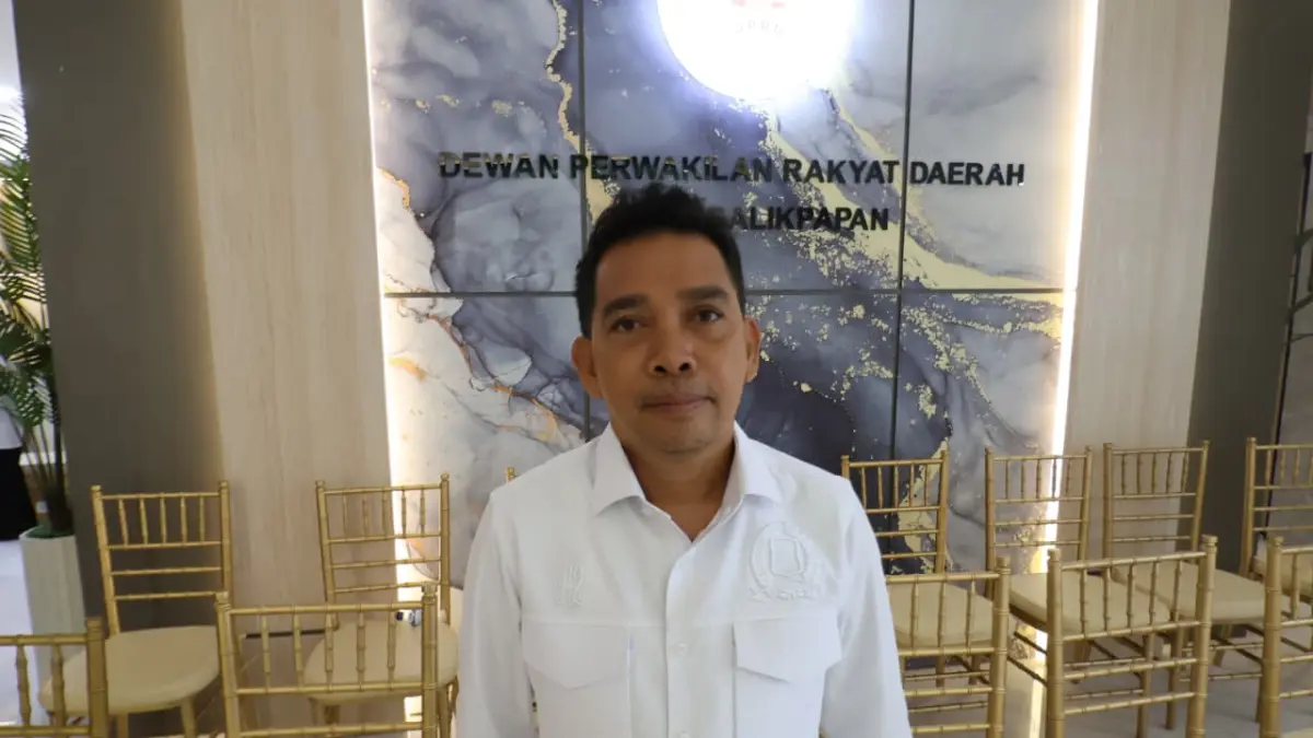 PAD BOCOR: Ketua DPRD Balikpapan, Alwi Al Qadri, menyoroti adanya indikasi kebocoran PAD Balikpapan akibat sistem penagihan pajak yang masih manual dan kurangnya alat perekam transaksi, Rabu (15/7/2026).