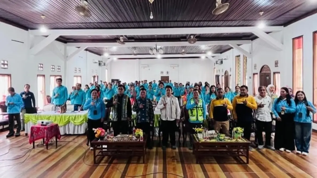 Suasana penutupan Pelatihan Keselamatan dan Kesehatan Kerja (K3) Konstruksi di Hotel Grand Family, Kecamatan Barong Tongkok, Kamis (16/7/2026).