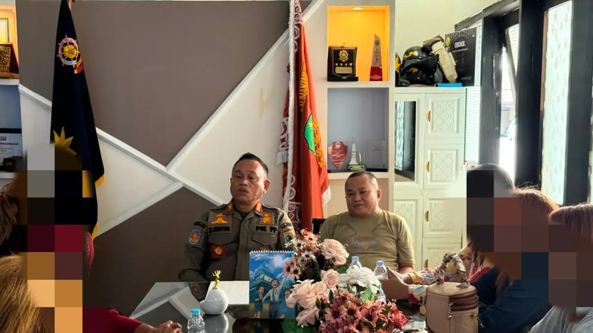 TINDAK: Satpol PP Paser tindak lanjut aduan masyarakat terkait keberadaan warung remang-remang. (IST)