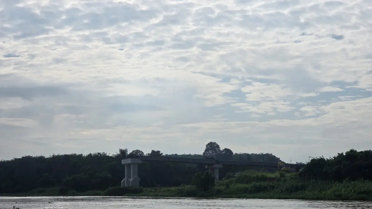 MANGKRAK: Proyek Jembatan Sebulu Belum juga Rampung.