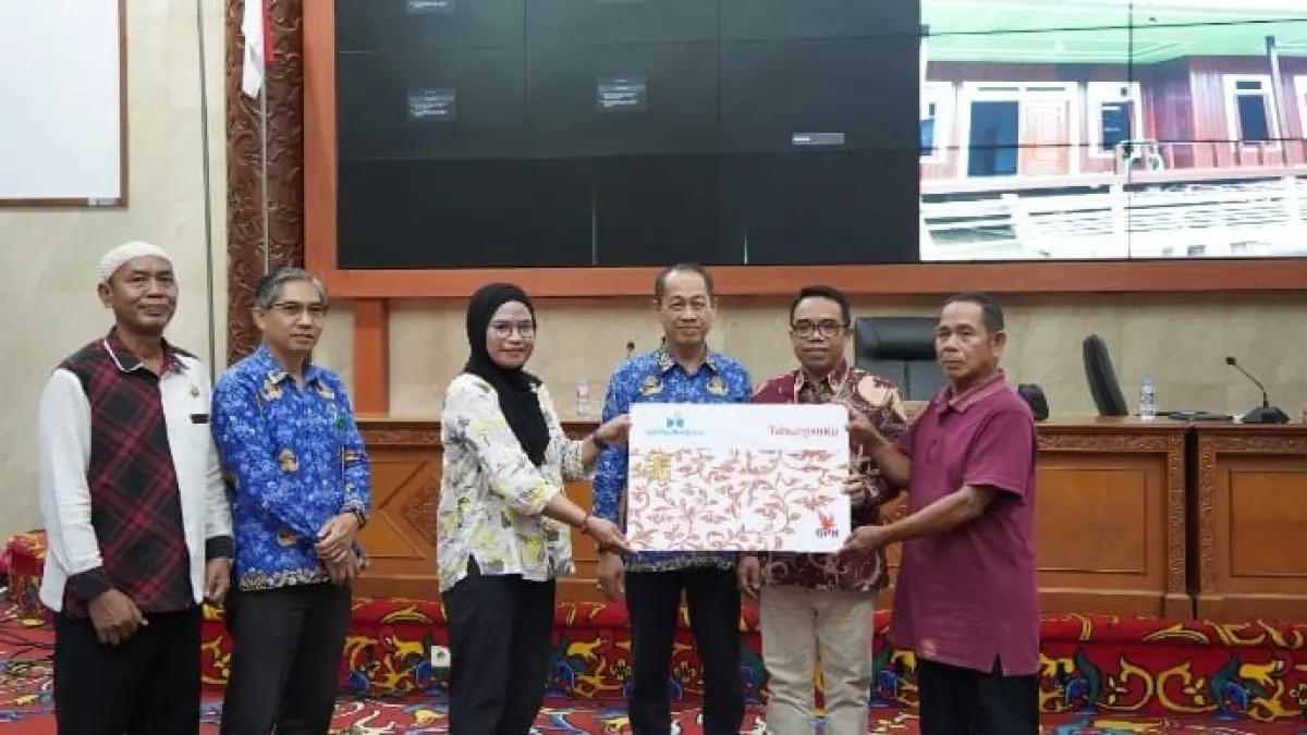 Penyerahan bantuan stimulan perumahan swadaya secara simbolis. (IST)

&nbsp;