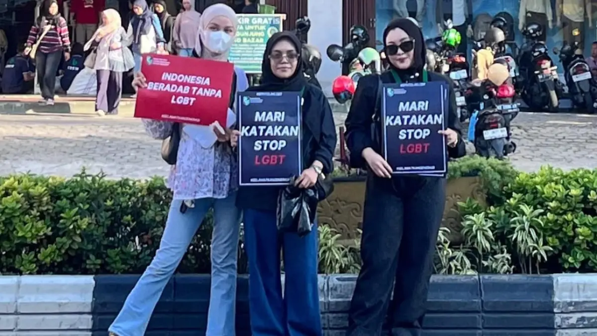 Korps HMI-Wati Balikpapan gelar kampanye edukasi isu LGBT di Balikpapan. (FOTO M TAUFIK/KP)