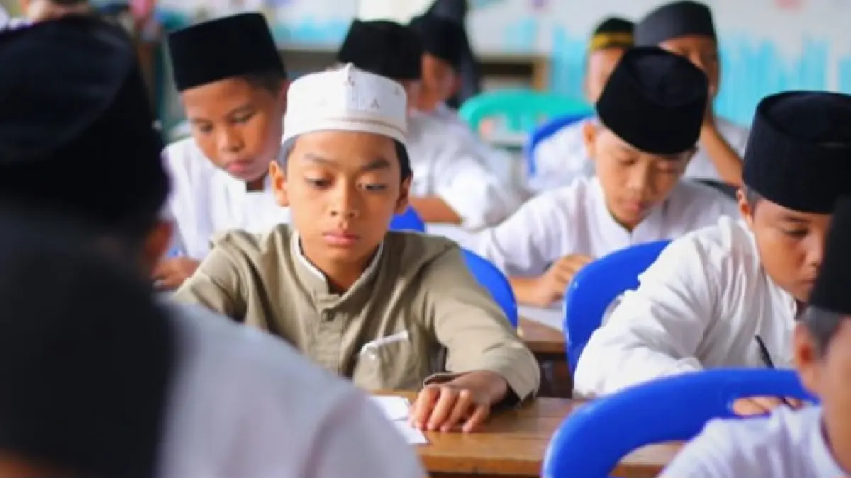 LIBATKAN ORANG TUA: Pondok Modern Asy-Syifa Balikpapan terapkan sistem pembinaan disiplin bertahap bagi santri melalui mekanisme Surat Peringatan (SP) yang melibatkan orang tua.