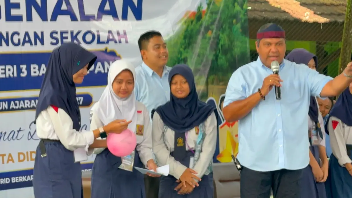 PENYULUHAN: Penyuluhan bahaya narkoba diserukan di SMKN 3 Balikpapan saat masa pengenalan lingkungan sekolah (MPLS).