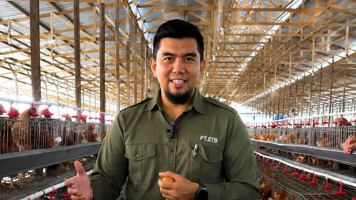 TRANSFORMASI BISNIS: Berawal dari menutup lima cabang usaha kuliner, Bambang kini mantap membangun ekosistem peternakan berbasis kemitraan yang menggandeng peternak lokal.