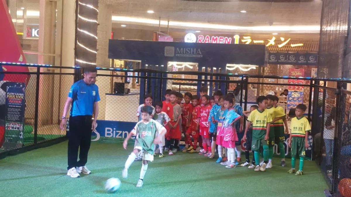 ARAH: Bryan Cesar singgung minimnya wadah untuk pembinaan atlet sepakbola di atas 15 tahun. (OKTAVIA MEGARIA/KP)

&nbsp;

&nbsp;