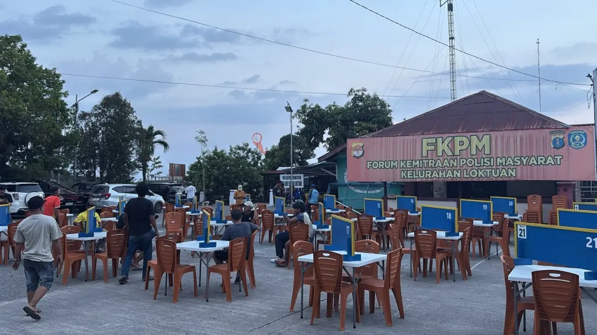 Kelurahan Loktuan bakal menggelar nobar final piala dunia pada dini hari nanti. (FOTO ADIEL KUNDHARA/KP)
