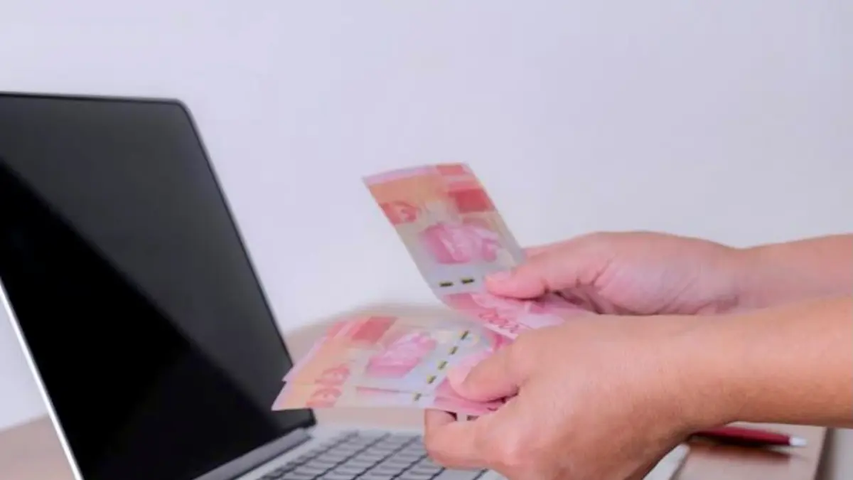 PINJOL: Secara tahunan hingga Mei, outstanding pembiayaan pinjaman daring (pindar) mencapai Rp103,73 triliun.
