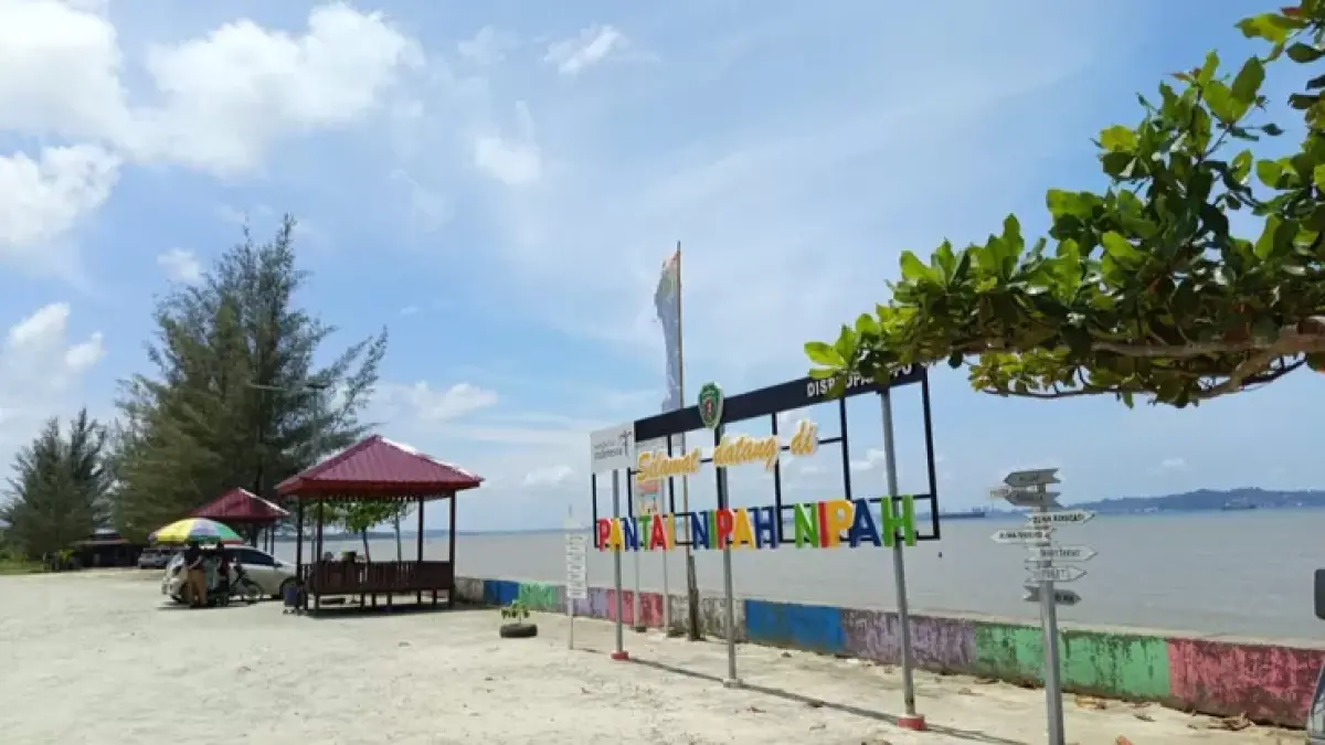 SENGKETA: Pantai Sipakario di Kelurahan Nipahnipah, Kecamatan Penajam, Penajam Paser Utara yang hingga kini masih menyimpan persoalan sengketa lahan.(ari arief/kp)