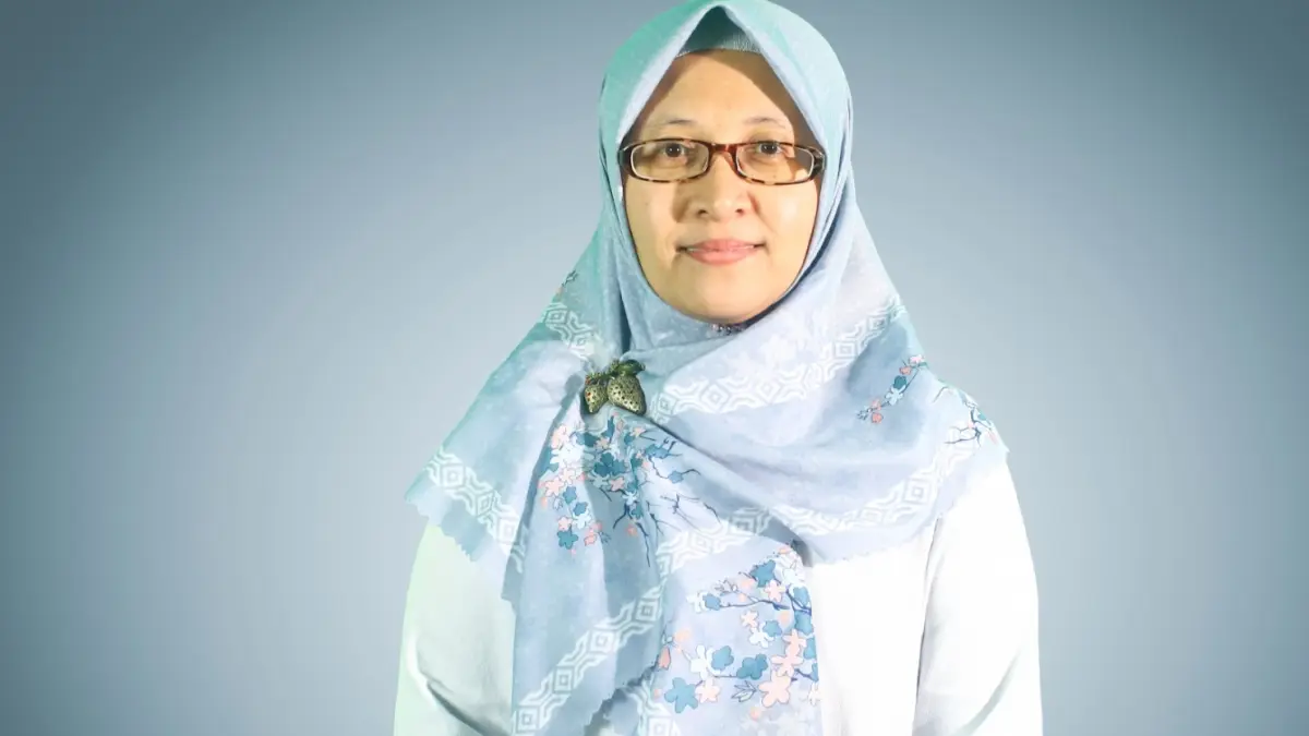 Assoc Prof Dr Vita Pramaningsih.