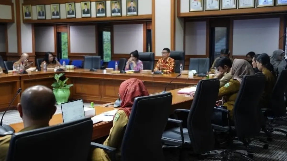 RAKOR: Rapat koordinasi penentuan komitmen penilaian pemerintah digital berbasis elektronik.