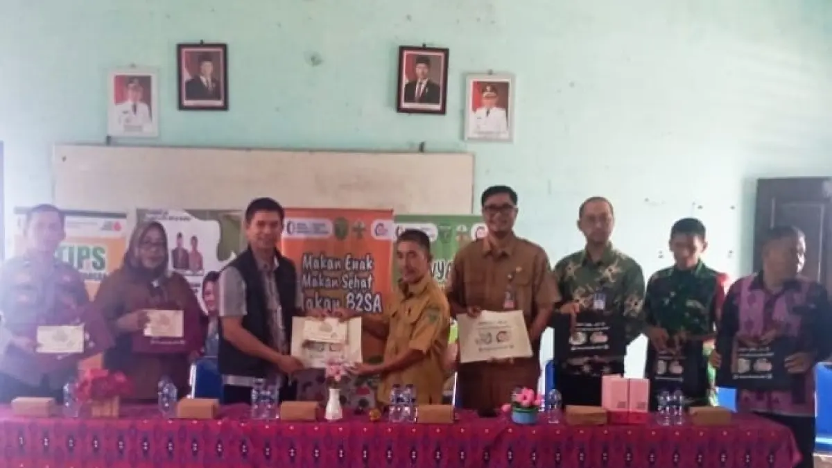 Rangkaian sosialisasi B2SA di SMPN 1 Tering. (IST)

&nbsp;