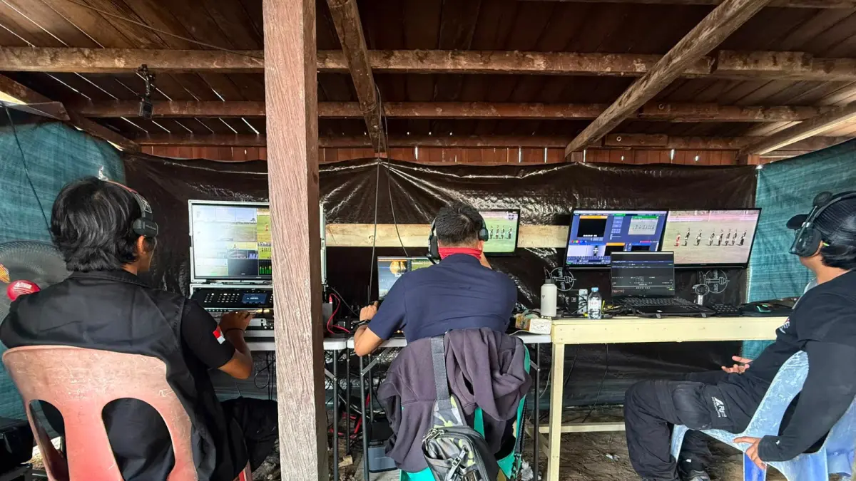 Ruang Video Assistant Referee (VAR) yang digunakan pada Martadipura Cup 2026 di Desa Liang, Kecamatan Kota Bangun, Kutai Kartanegara. Teknologi ini diterapkan pada laga pembukaan, semifinal, dan final turnamen.