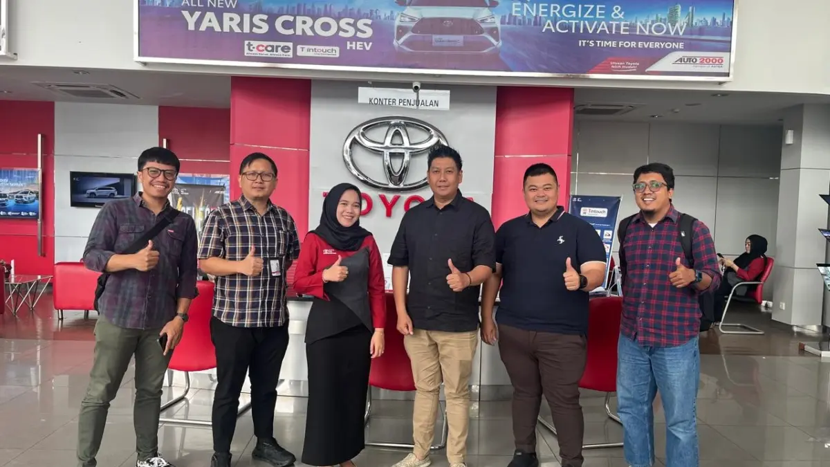 SILATURAHMI: Manajemen Auto2000 MT Haryono menerima kunjungan Kaltim Post, Rabu (22/7). Pertemuan tersebut menjadi ajang mempererat sinergi sekaligus berbagi optimisme terhadap prospek ekonomi Kaltim.