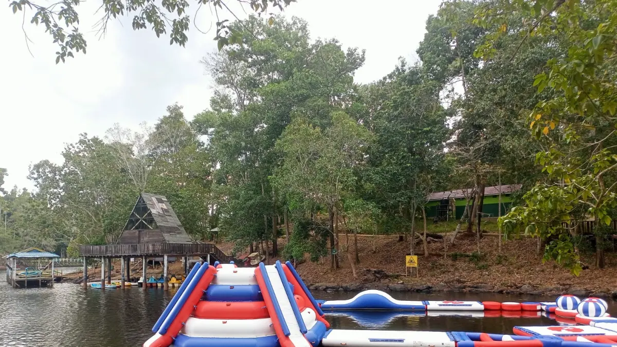 Tahura Lati Petangis kini memiliki wahana permainan baru untuk menarik kunjungan wisata. (M NAJIB/KALTIM POST)