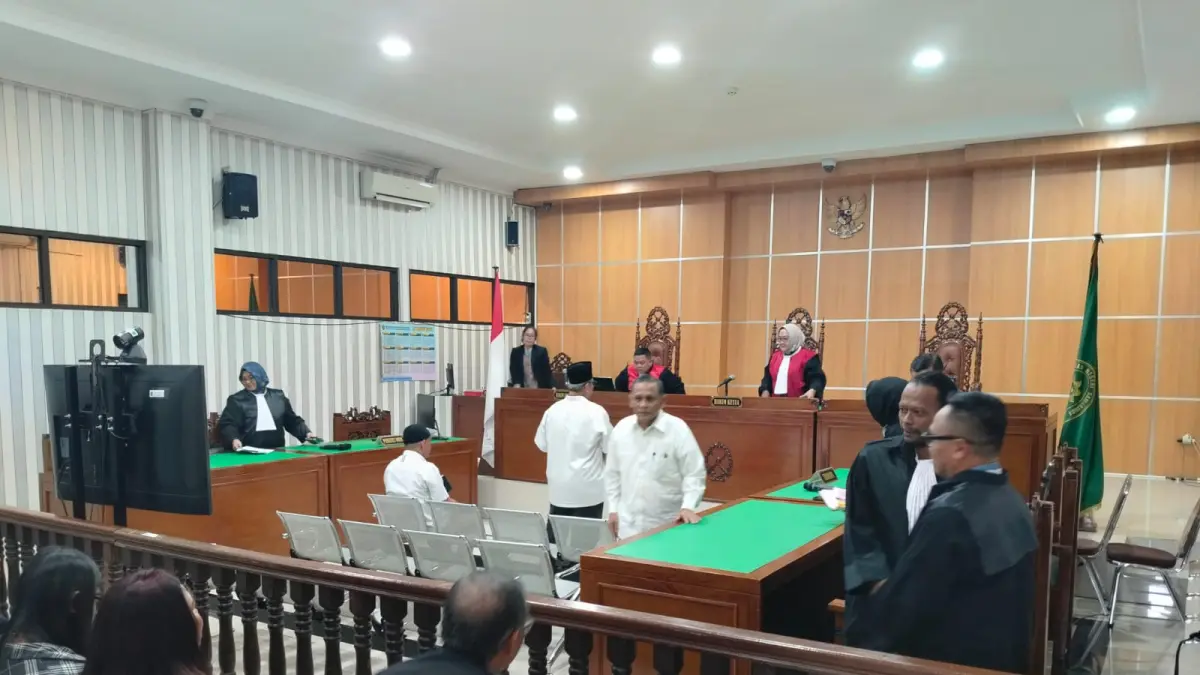 Majelis Hakim yang dipimpin Nur Salamah menjatuhkan vonis bersalah kepada tiga terdakwa yakni Aspian Nor alias Poseng, Arafat A. Zulkarnaen, dan H. Hendra atas kerugian negara yang mencapai Rp2,1 miliar. (FOTO: BAYU ROLLES/KALTIM POST)