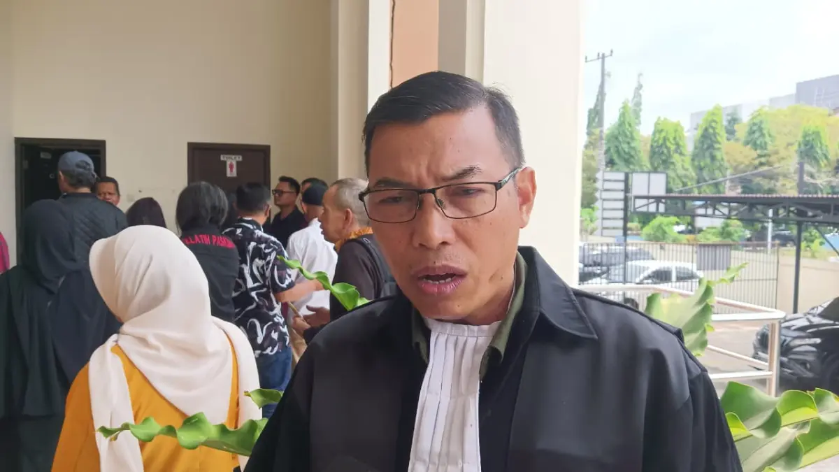 Kuasa hukum H. Hendra, Muhammad Ambarokhim. (Bayu/KP)
