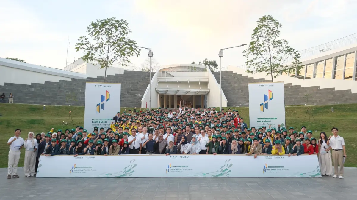 PEMBEKALAN: Kebersamaan 240 penerima beasiswa TELADAN dari 10 perguruan tinggi mitra di TSG 2026 yang mengusung tema Learn & Lead: Rooted in Purpose, Growing for Impact. (TANOTO FOUNDATION)