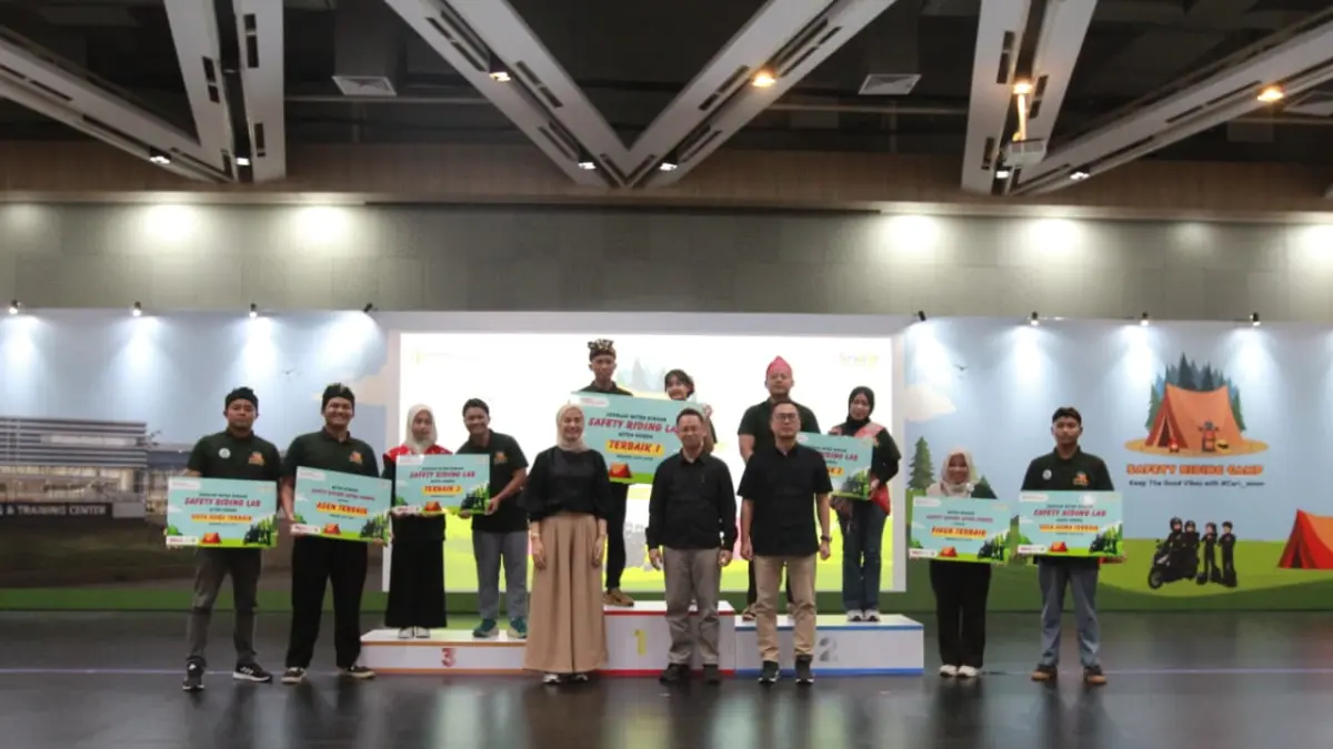 Pengurus Yayasan AHM bersama para pemenang gelaran Safety Riding Camp 2026.