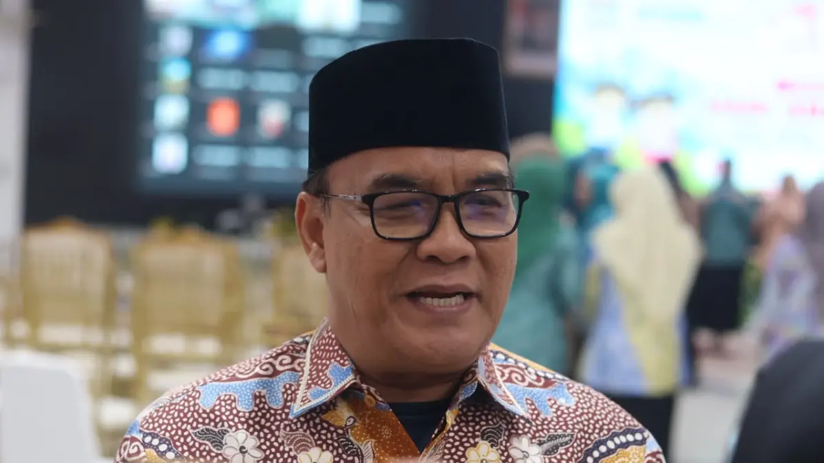 Wakil Wali Kota Balikpapan, Bagus Susetyo, memberikan keterangan terkait Perpres Nomor 111 Tahun 2025 yang menetapkan LGBTQ sebagai ancaman nonmiliter. (ANGGI PRADITHA/KALTIM POST)