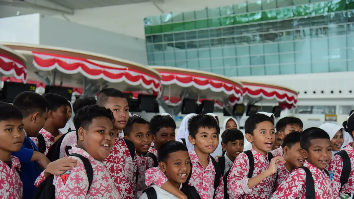 EDUKASI: Peringatan Hari Anak Nasional di Bandara SAMS Sepinggan dengan tur edukasi hingga pemahaman soal keamanan di fasilitas tersebut.