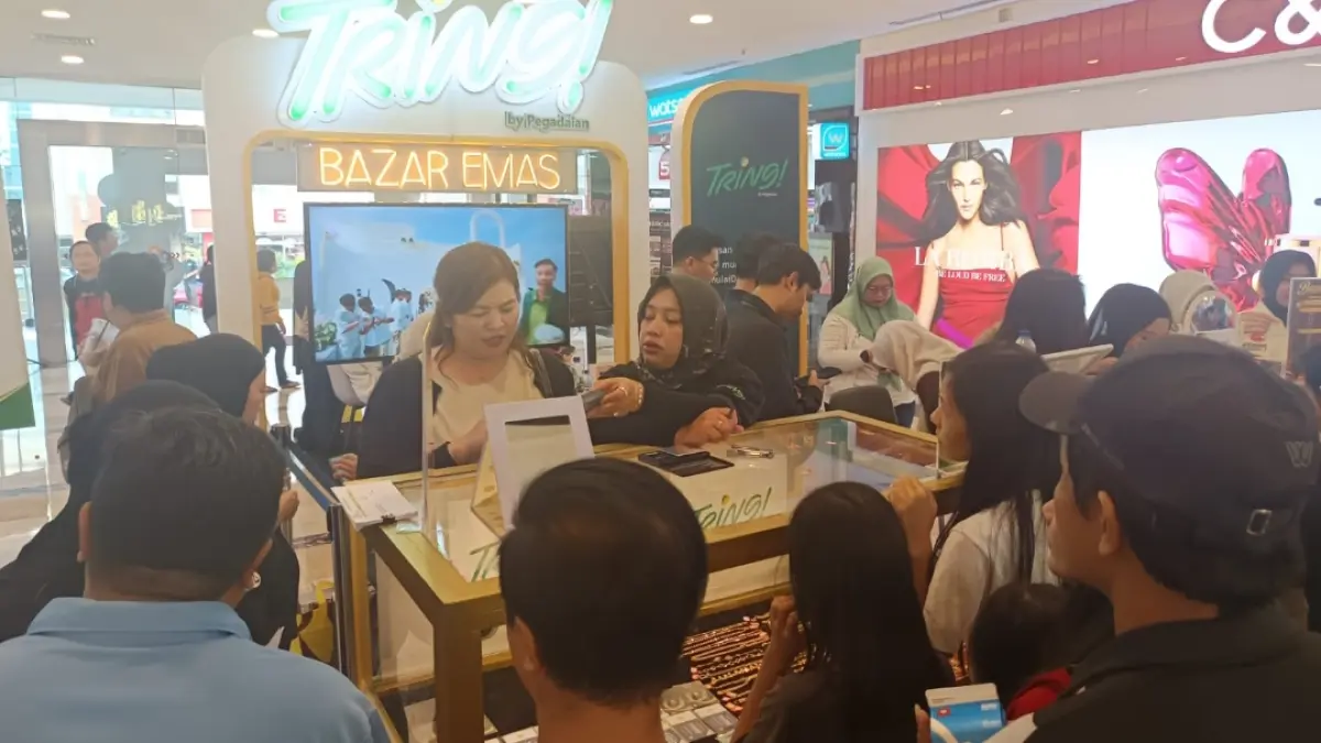 RAMAI: Suasana kegiatan Bazar dan Literasi Emas PT Pegadaian Area Balikpapan bertema "Investasi Cerdas, Masa Depan Emas" di Atrium E-Walk Mall Balikpapan. Acara yang berlangsung pada 24–30 Juli 2026 ini menghadirkan promo cashback hingga konsultasi investasi emas gratis bagi warga Balikpapan. DINA ANGELINA/KP