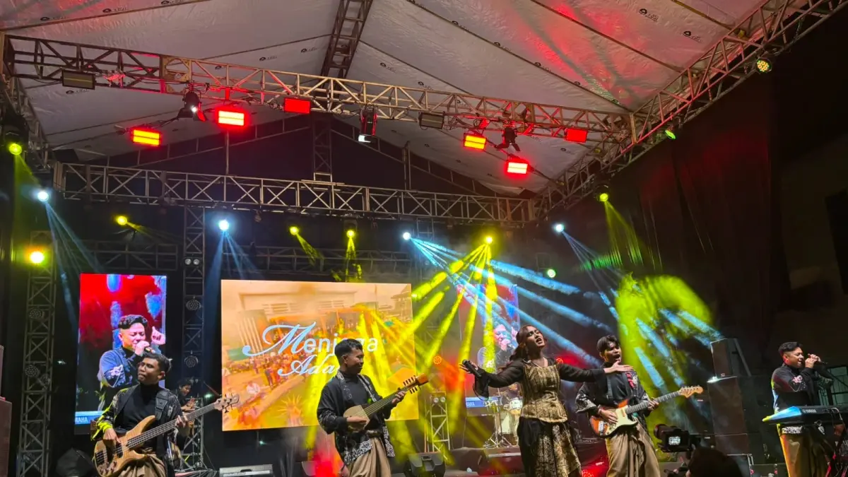 MEMUKAU. Petala Borneo membawakan “Menjaga Adat” di International Djogja Earthsounds Fest 2026 &nbsp;Yogyakarta.