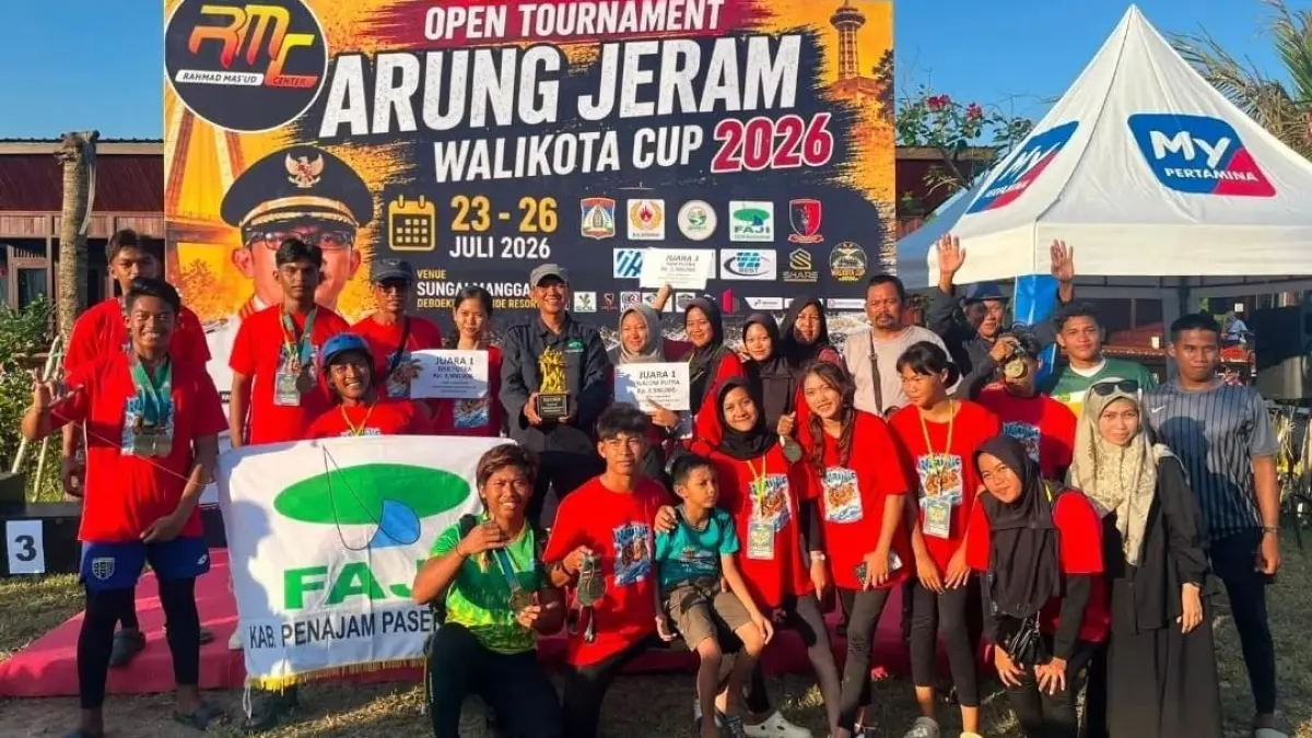 JUARA: PPU sukses memboyong gelar juara umum pada Open Tournament Arung Jeram Wali Kota Cup 2026. (FAJI PPU)