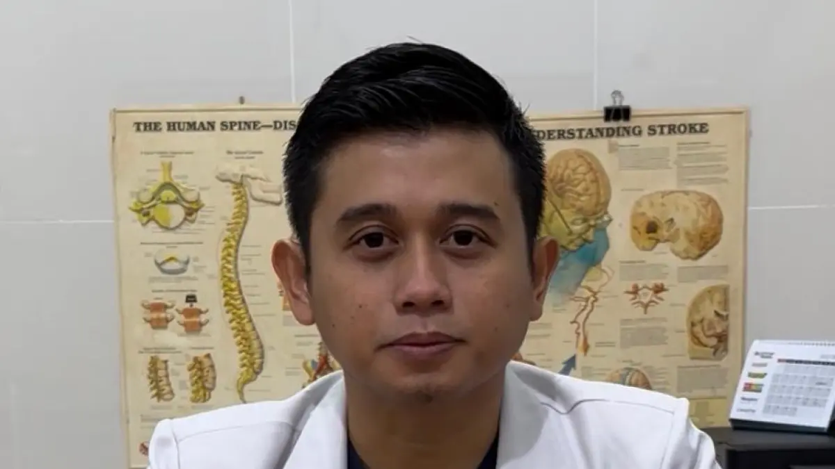  Dokter Spesialis Neurologi (Saraf) RSUD AWS Samarinda, dr. Muhammad Febian Satrio, Sp.N. (IST)